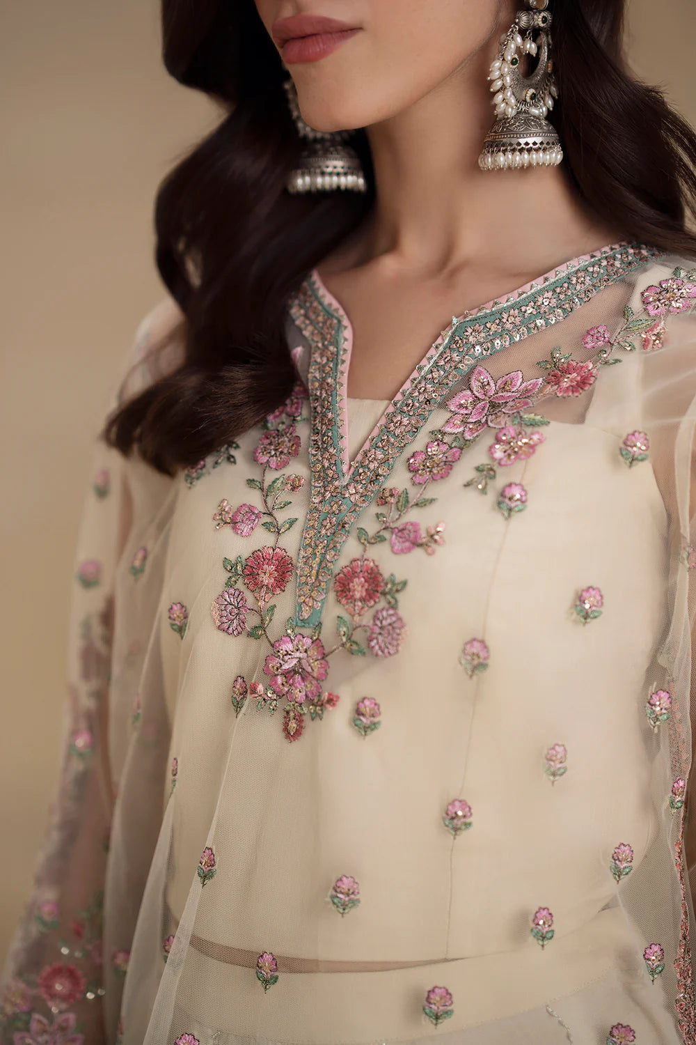 EMBROIDERED_GHARARA_5