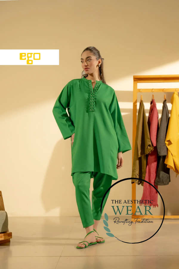 GREEN EMBEDDED  KURTA SET - The Aesthetic Wear
