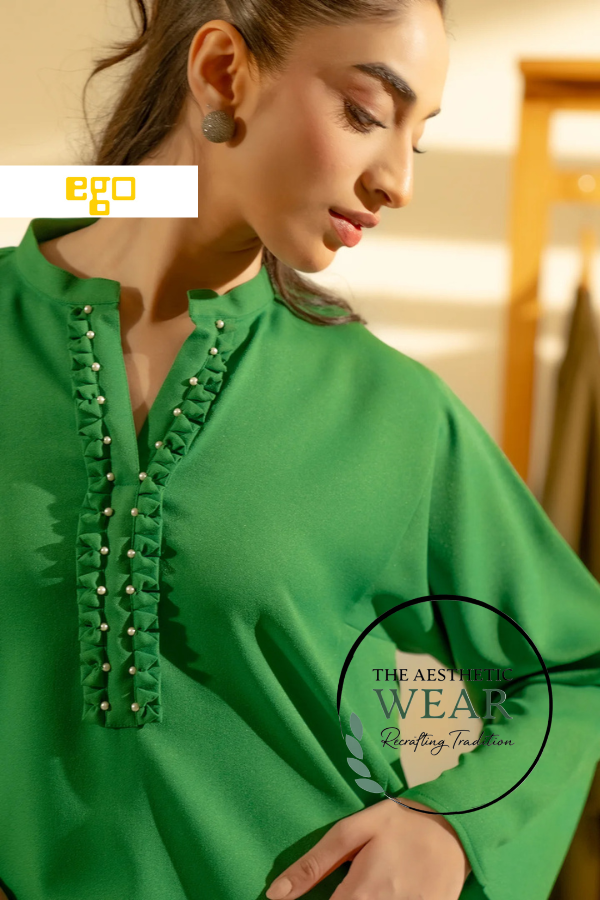 GREEN EMBEDDED  KURTA SET - The Aesthetic Wear